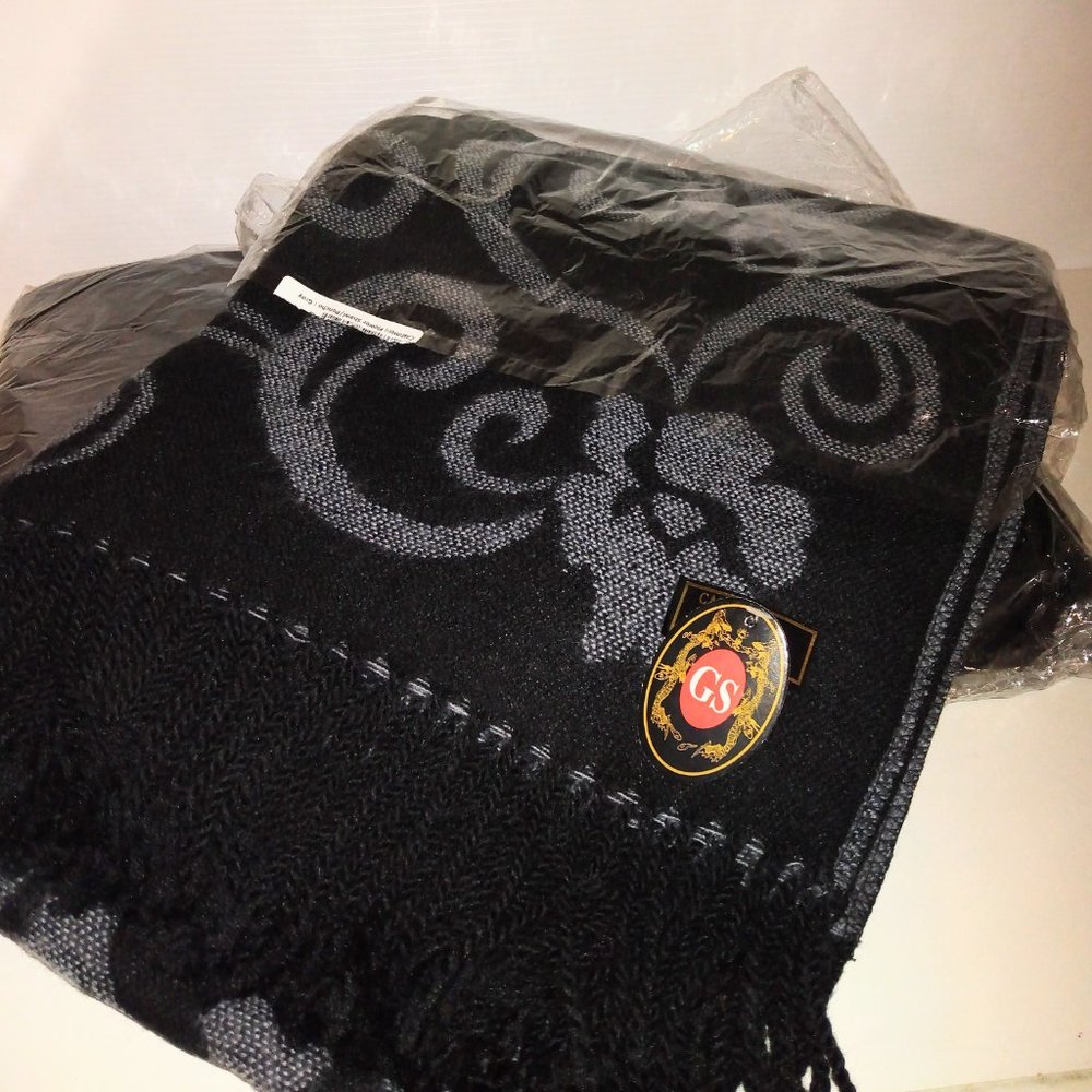 Warm Winter GS Cashmere Feel Flower Shawl Poncho